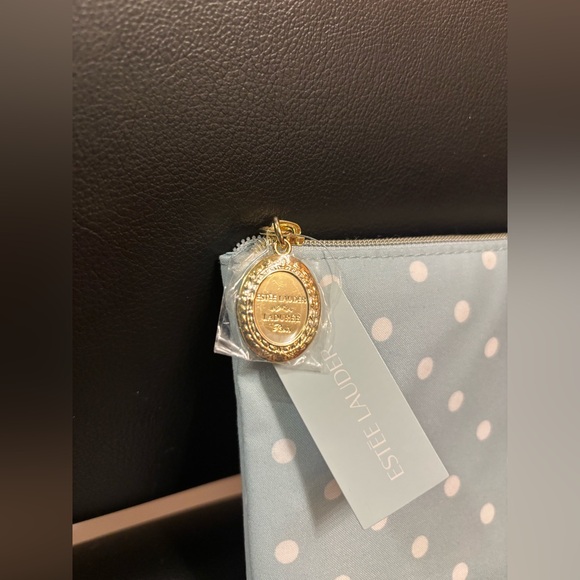 Estee Lauder Make Up Set - Picture 4 of 5